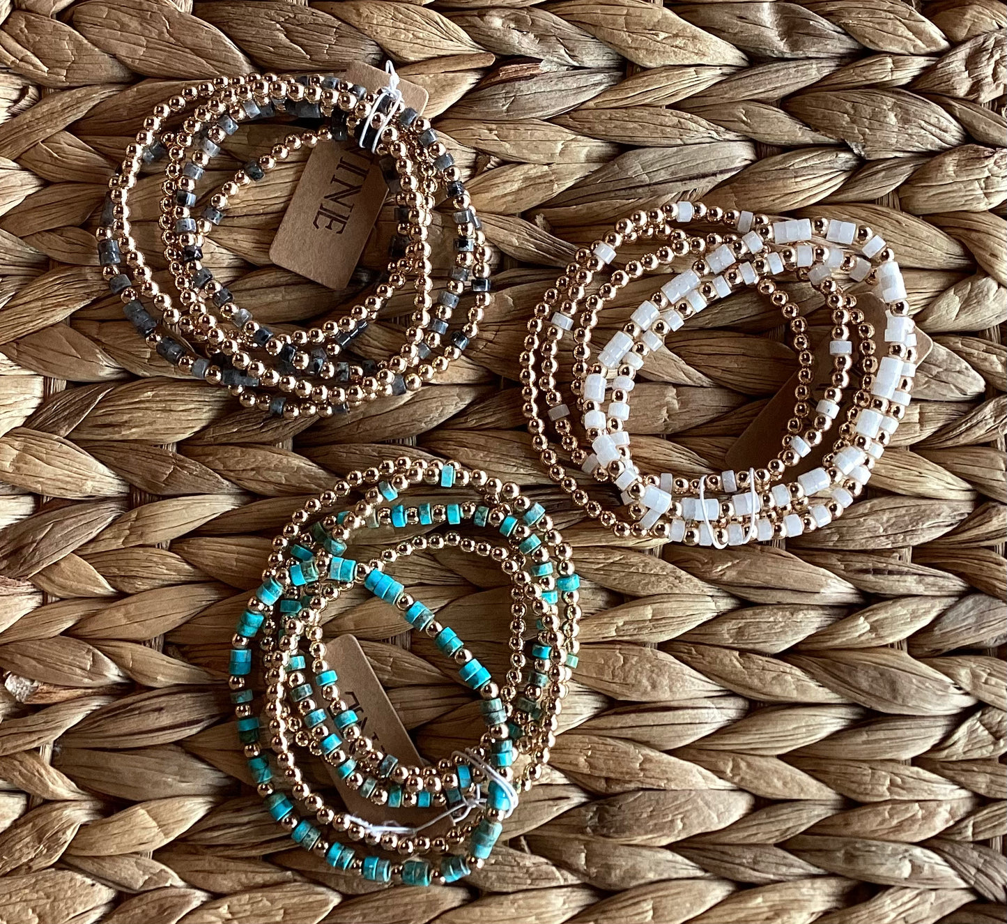 BEADED STRETCH BRACELETS WITH COLORED BEADS