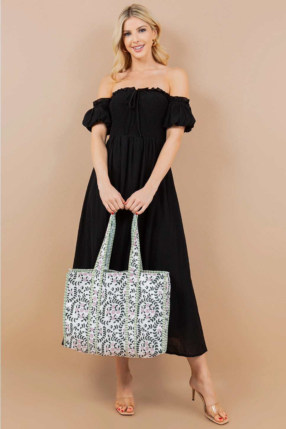 PRETTY PETALS QUILTED REVERSIBLE TOTE BAG