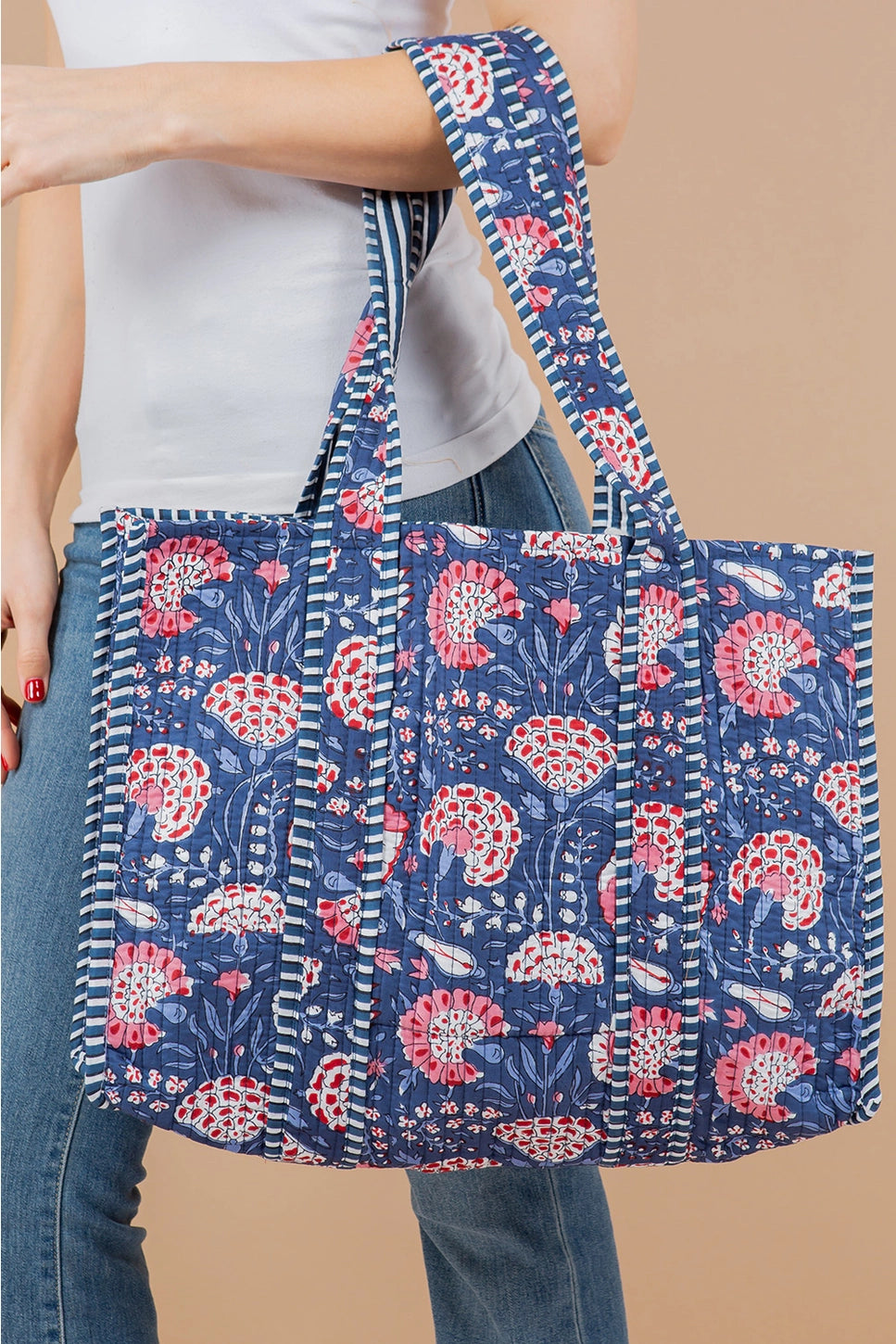MORNING BLOOMS QUILTED REVERSIBLE TOTE BAG