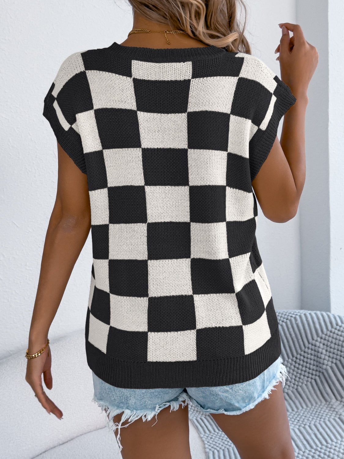 905c7835-e020-415c-88b1-839b2efc9014-Max