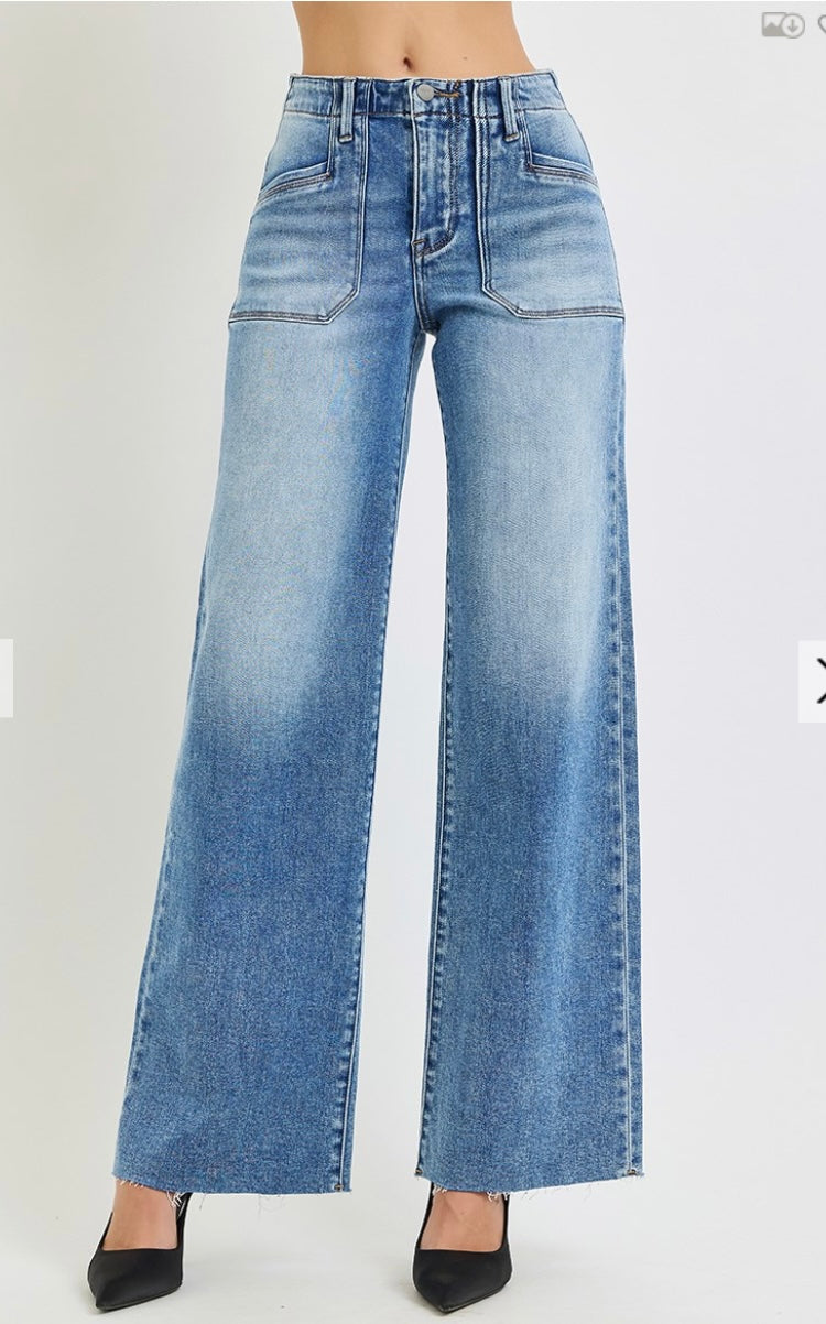FRONT & CENTER WIDE LEGS