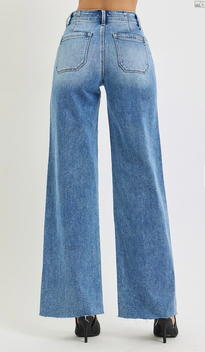 FRONT & CENTER WIDE LEGS