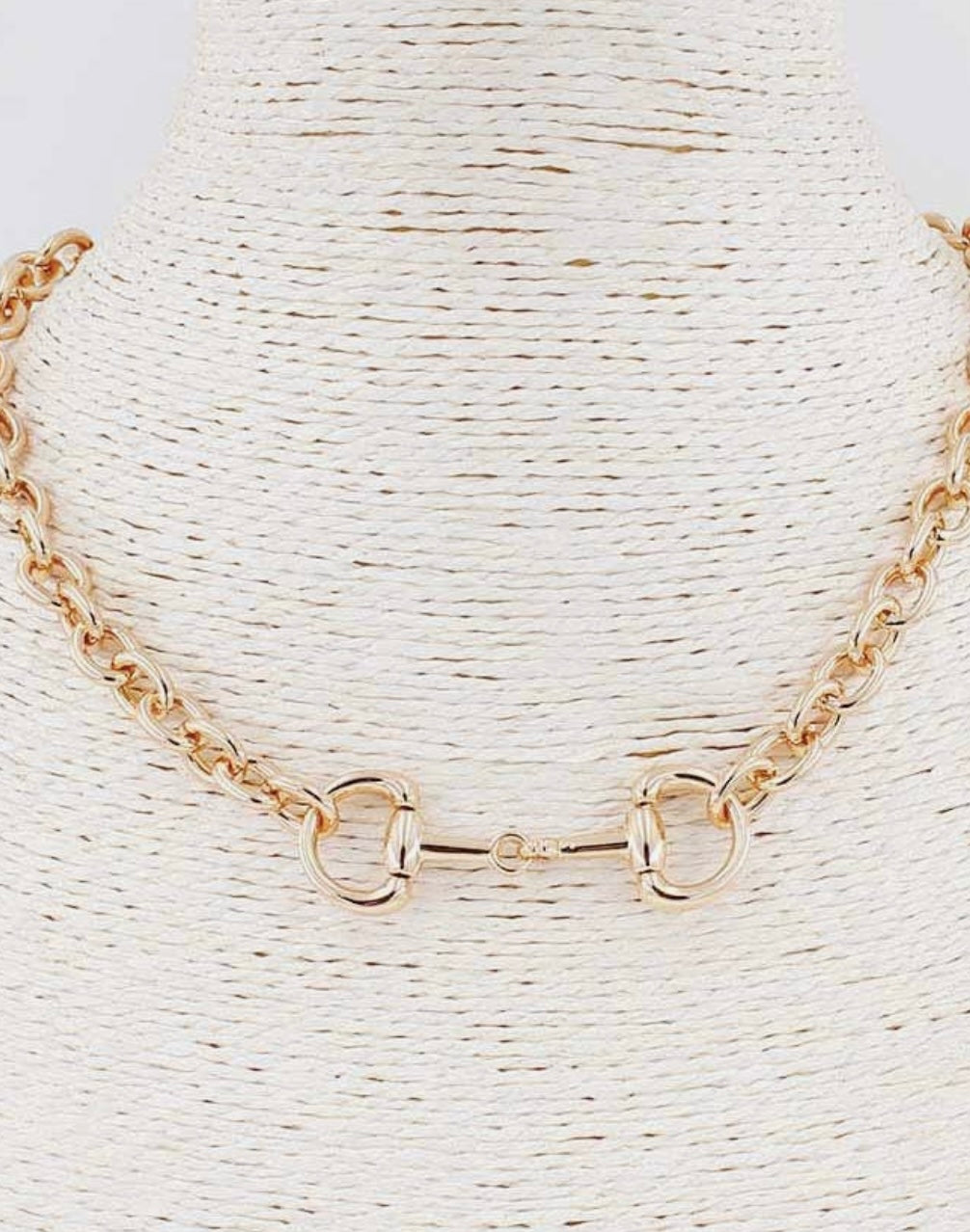 GOLDEN STIRRUP NECKLACE