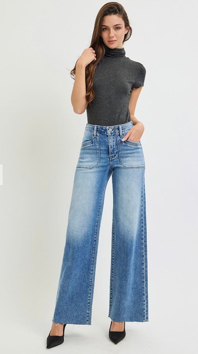 FRONT & CENTER WIDE LEGS