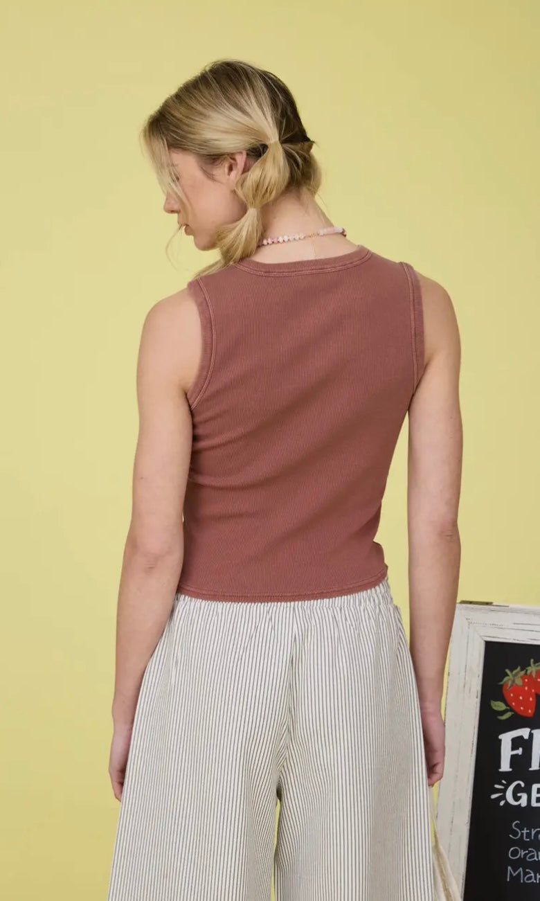 EVERYDAY ESSENTIAL RIBBED TANK
