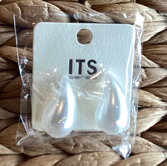 PUFFY TEARDROP PEARL EARRINGS