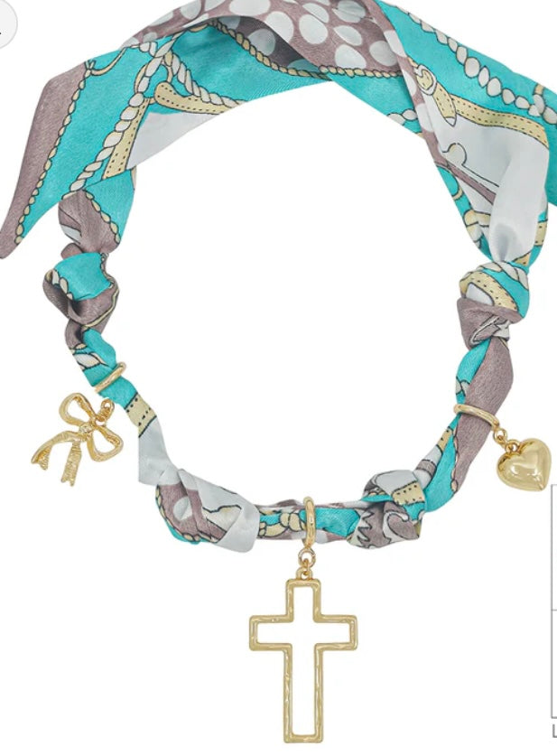 SCARF NECKLACE WITH A CHARM