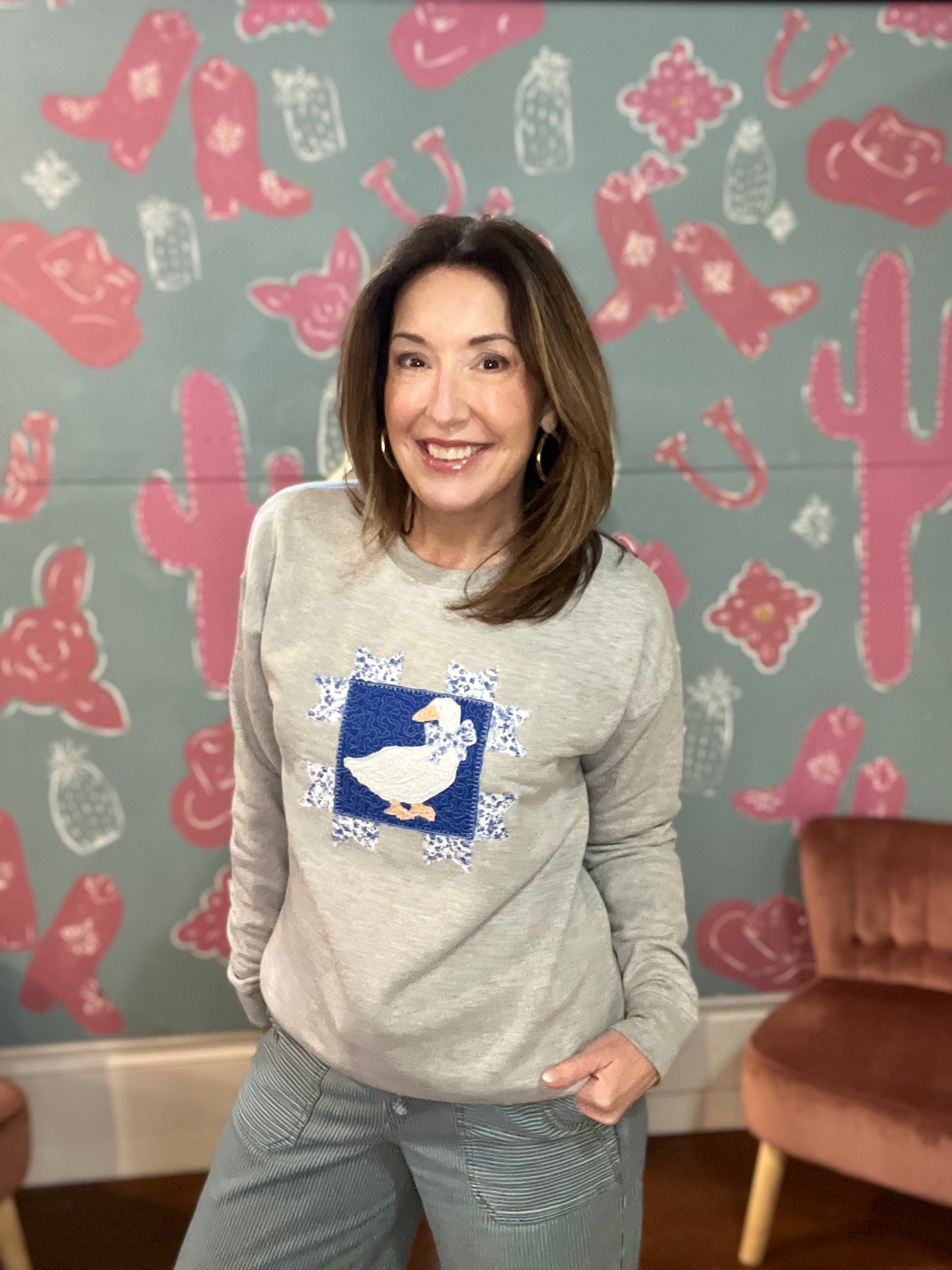 COUNTRY COTTAGE GOOSE QUILTED SWEATSHIRT