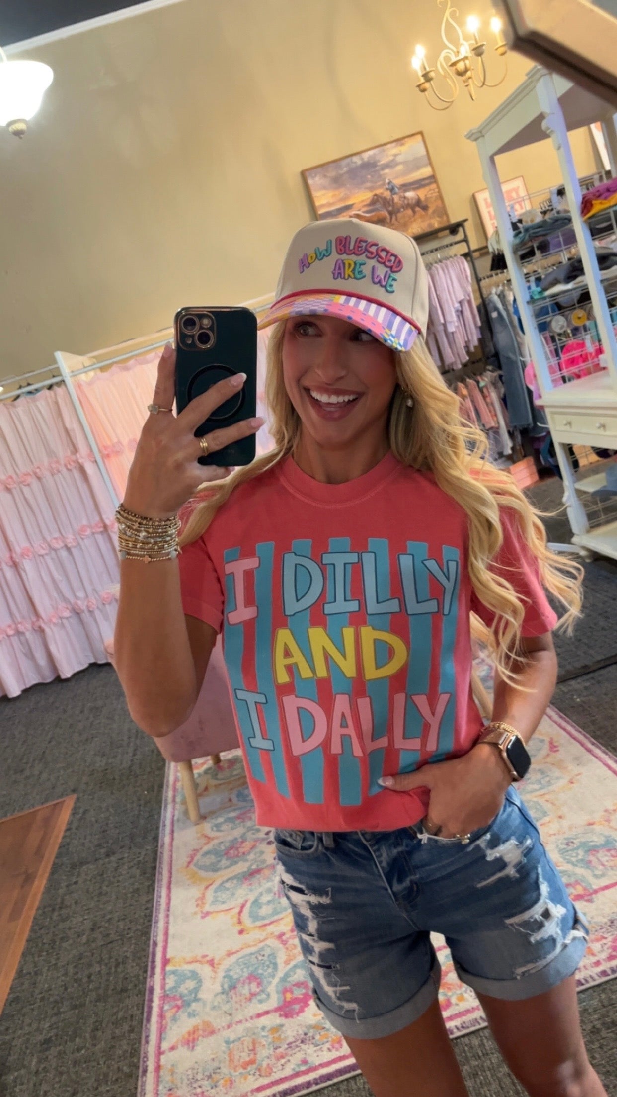 DILLY DALLY TEE
