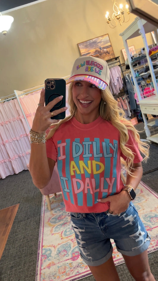 DILLY DALLY TEE