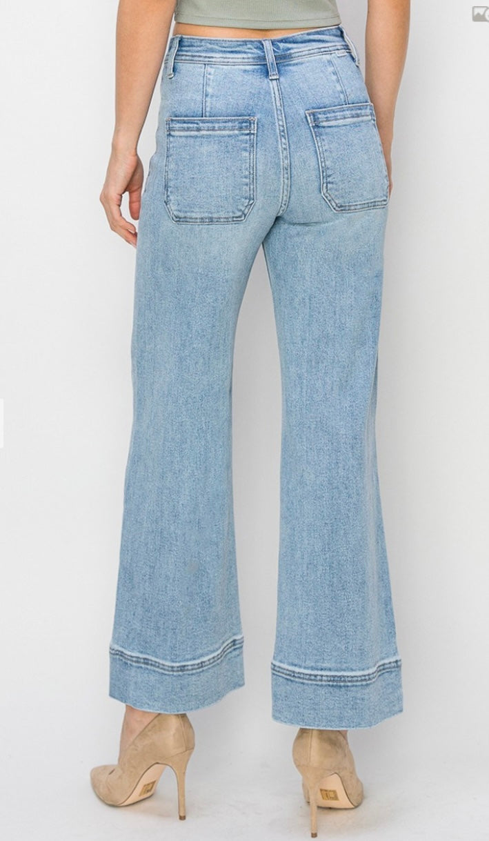 CURVY RISEN WEEKEND WIDE LEGS